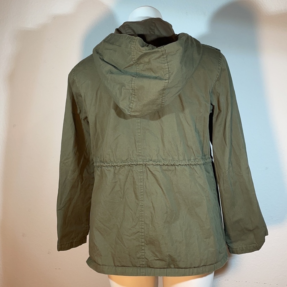 ark & co olive green, long hooded cargo jacket with a draw string waist. Medium - Picture 6 of 15